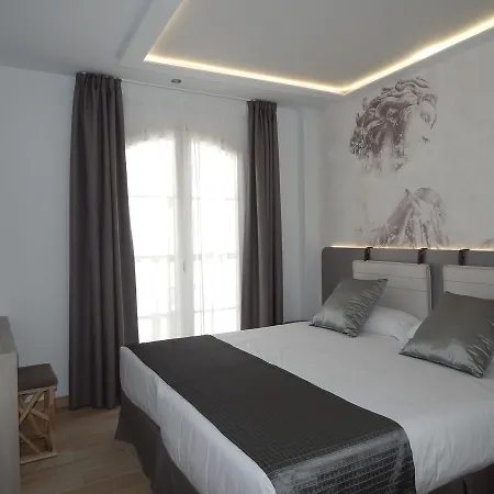 Boutique Dona Carmen - Adults Recommended * Nerja
