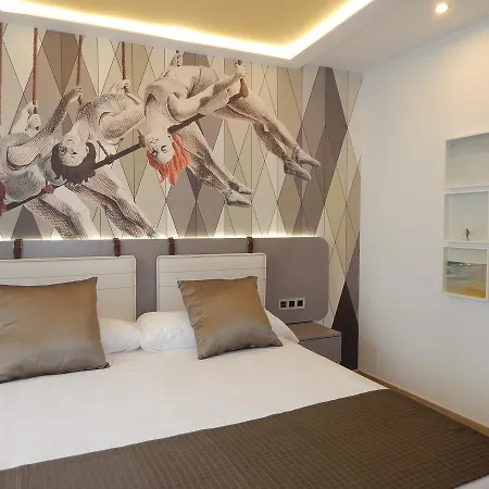 Boutique Dona Carmen - Adults Recommended * Nerja
