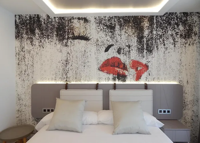 Boutique Dona Carmen - Adults Recommended